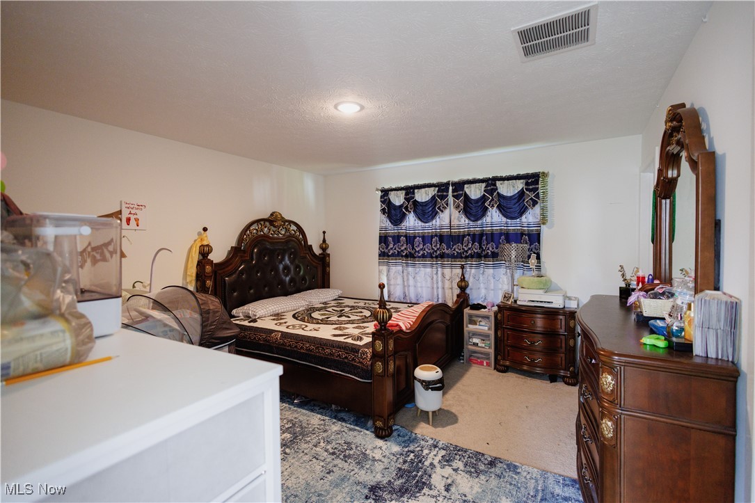 524 Auld Farm Circle Akron OH 44320