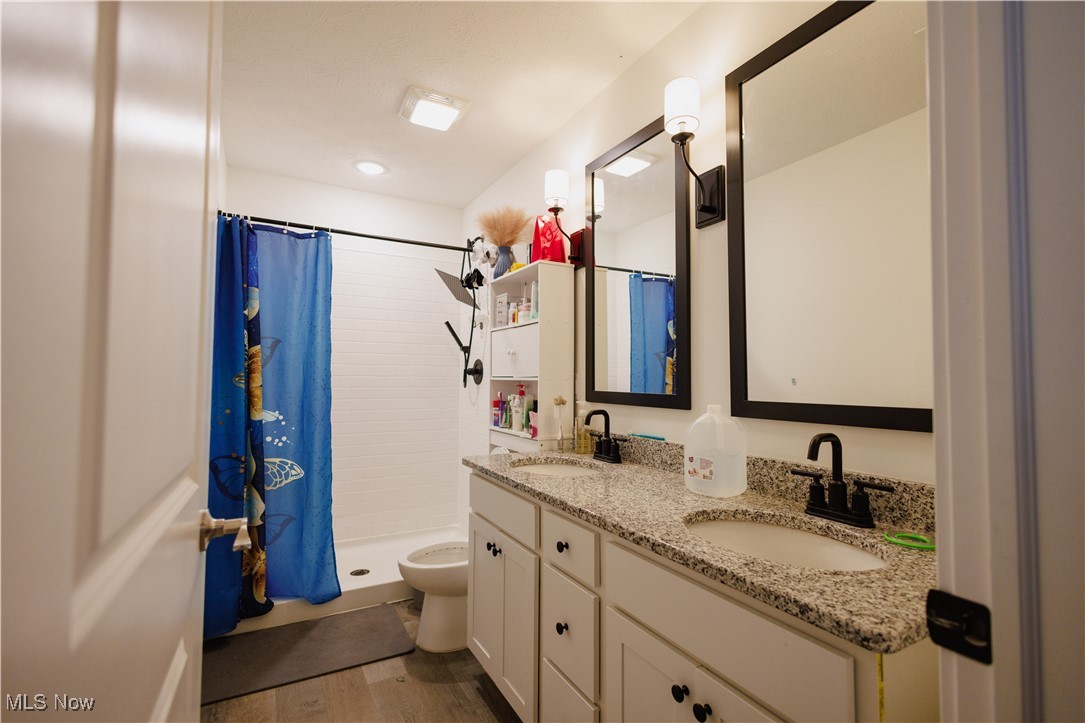 524 Auld Farm Circle Akron OH 44320