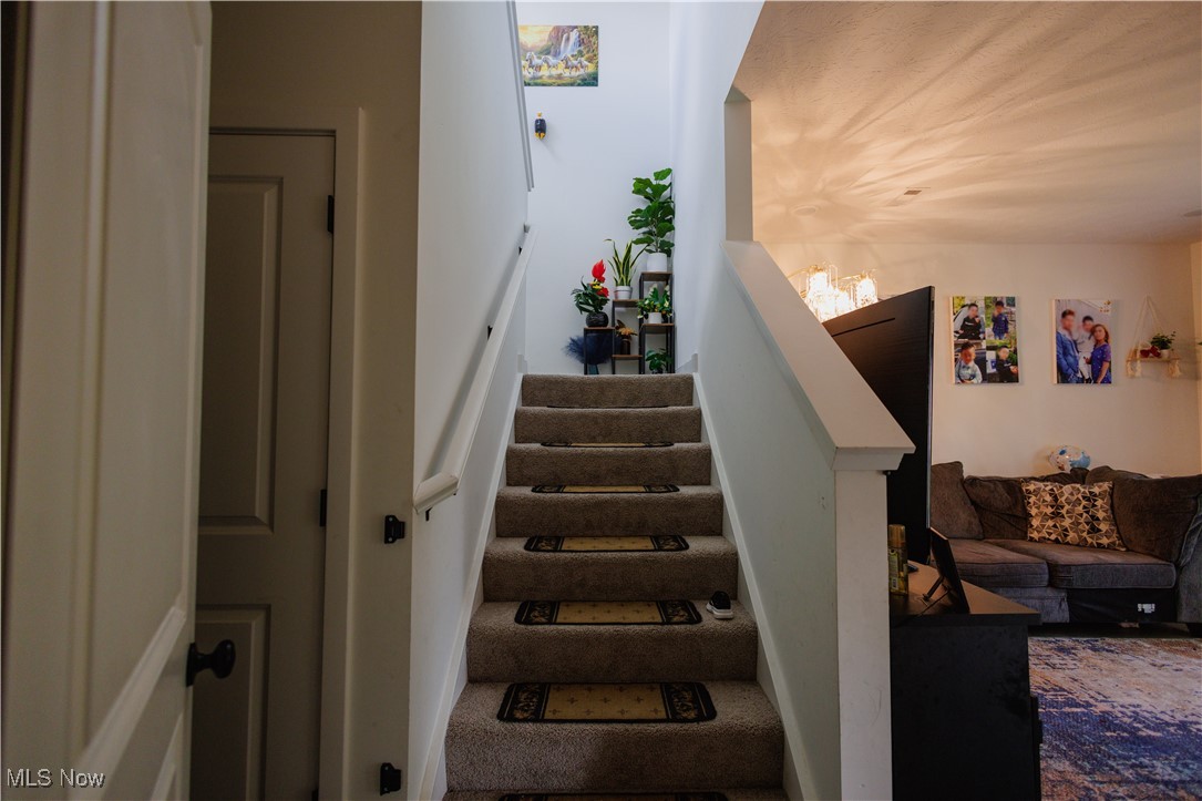 524 Auld Farm Circle Akron OH 44320