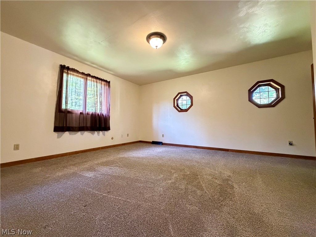 46528 Metz Road Columbiana OH 44408