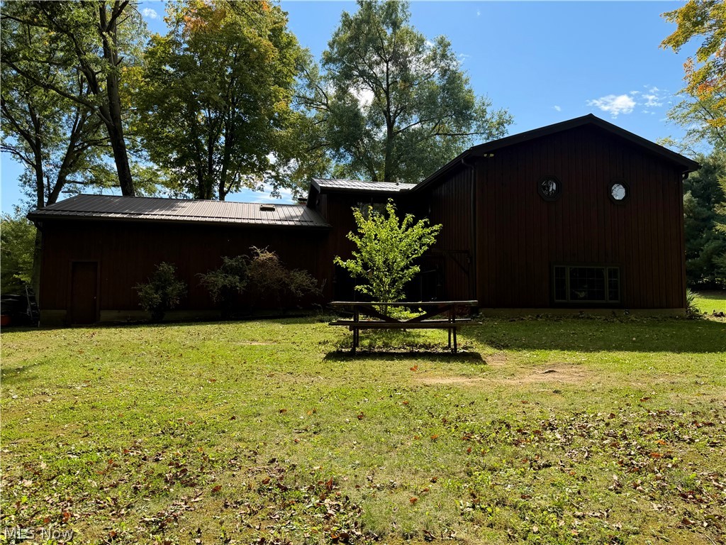 46528 Metz Road Columbiana OH 44408