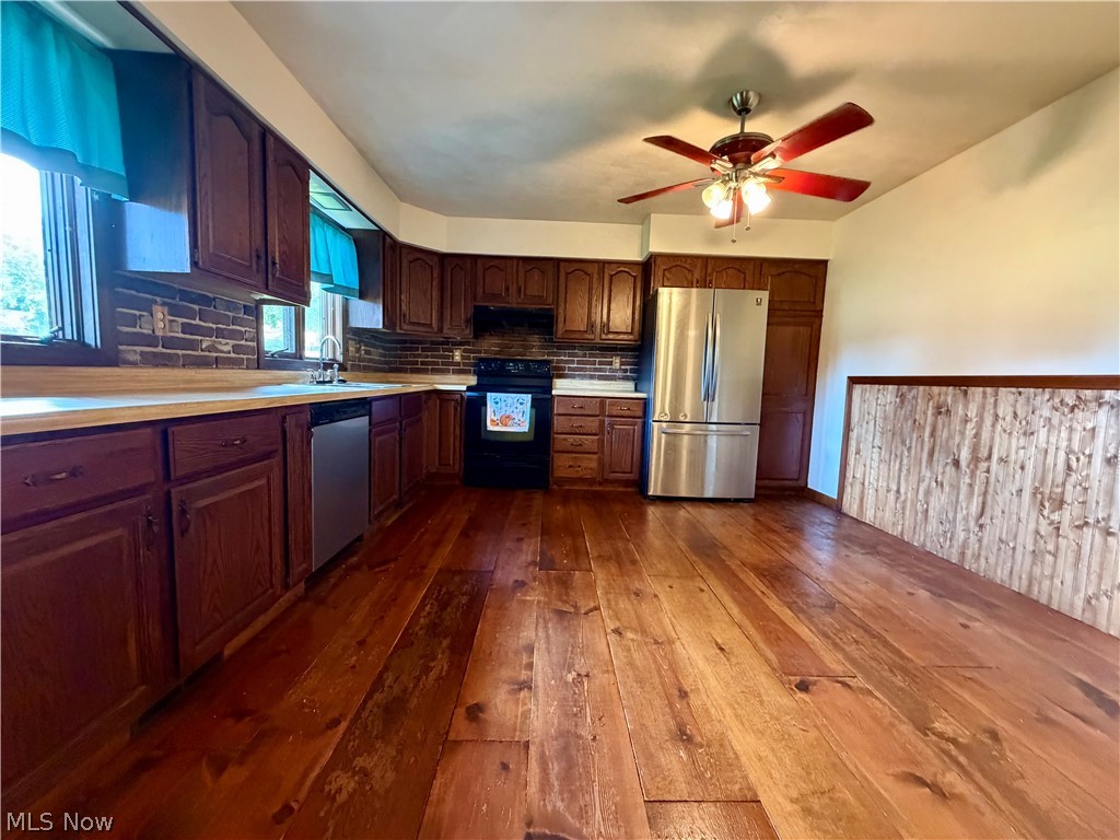 46528 Metz Road Columbiana OH 44408
