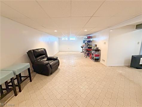9001 Harrow Drive Parma OH 44129