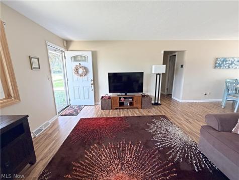9001 Harrow Drive Parma OH 44129