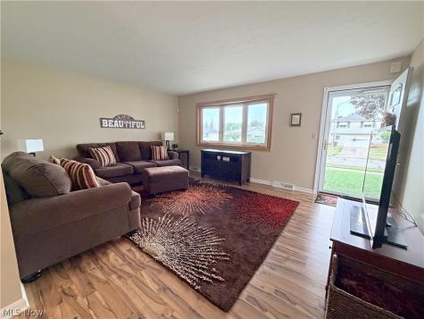 9001 Harrow Drive Parma OH 44129