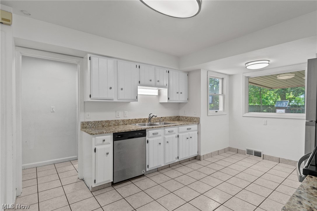 21204 Halworth Road Beachwood OH 44122