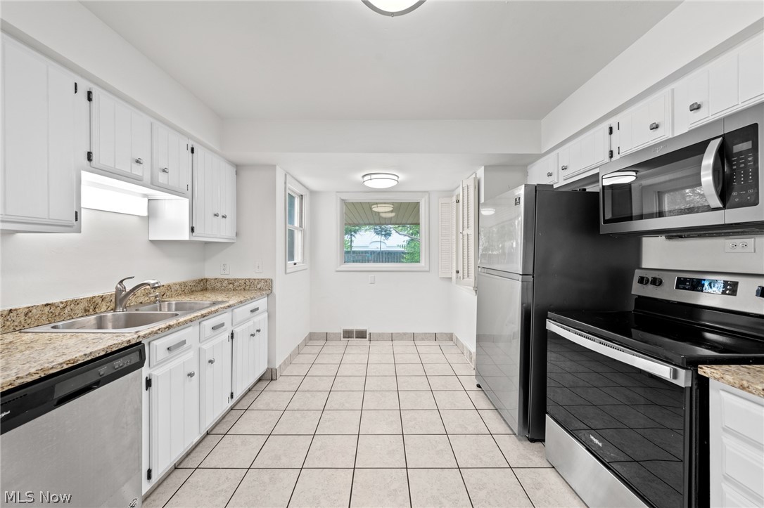21204 Halworth Road Beachwood OH 44122
