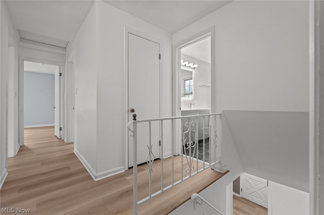 21204 Halworth Road Beachwood OH 44122