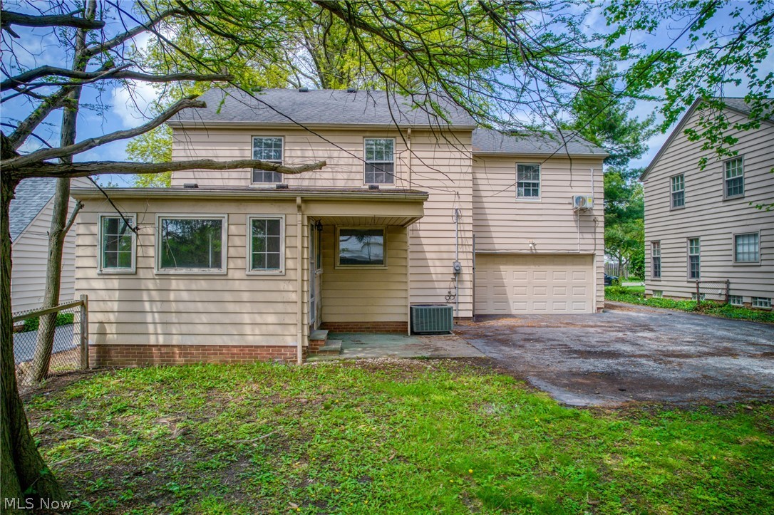 21204 Halworth Road Beachwood OH 44122