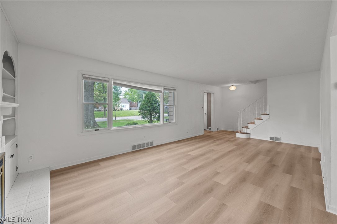 21204 Halworth Road Beachwood OH 44122