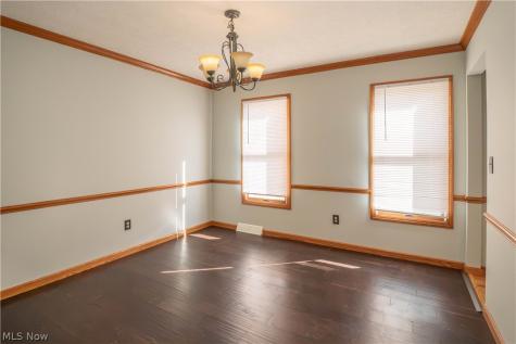 498 Herbert Road Akron OH 44312