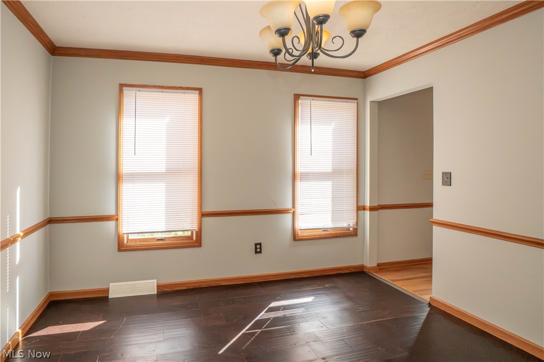 498 Herbert Road Akron OH 44312