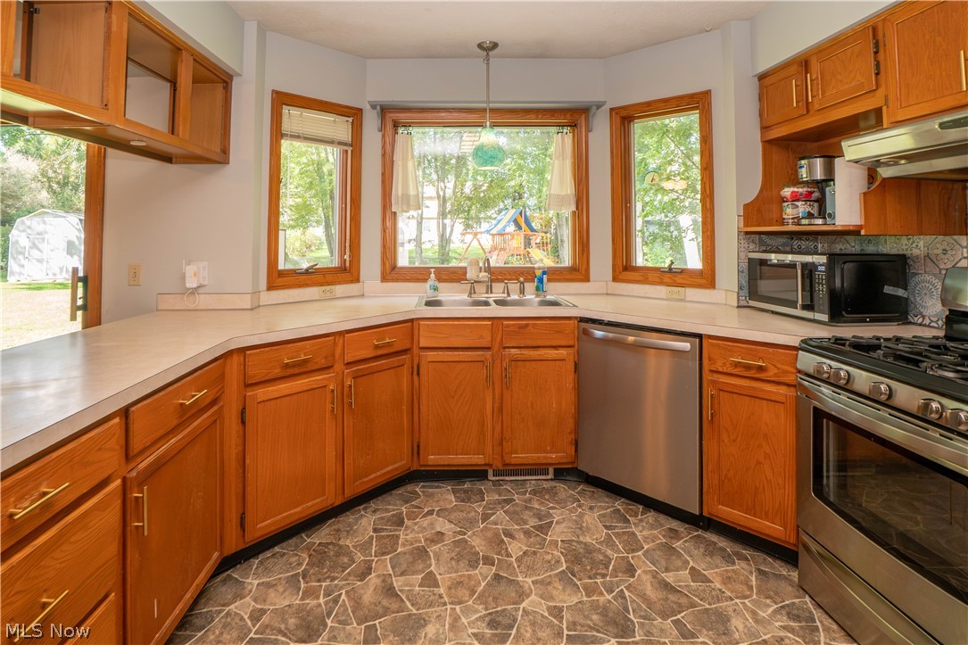 498 Herbert Road Akron OH 44312