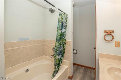 498 Herbert Road Akron OH 44312