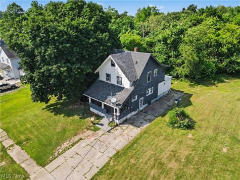 1536 Clay Street Youngstown OH 44506