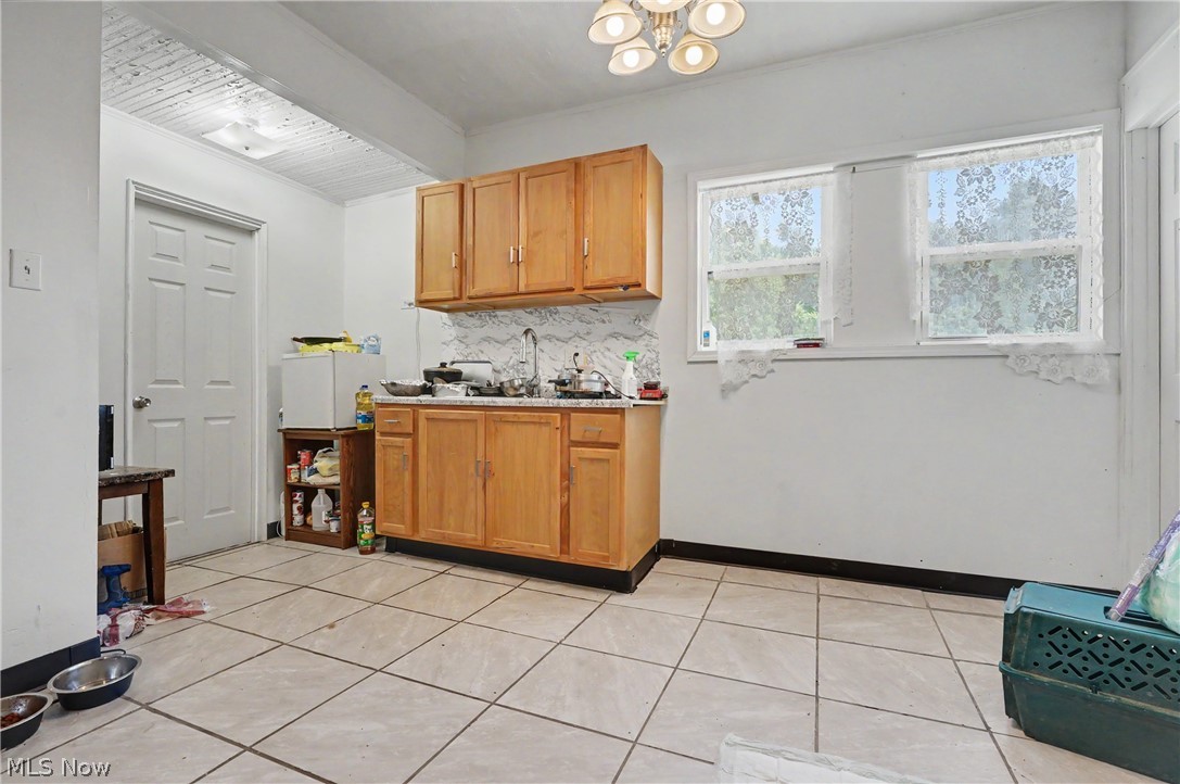 1536 Clay Street Youngstown OH 44506