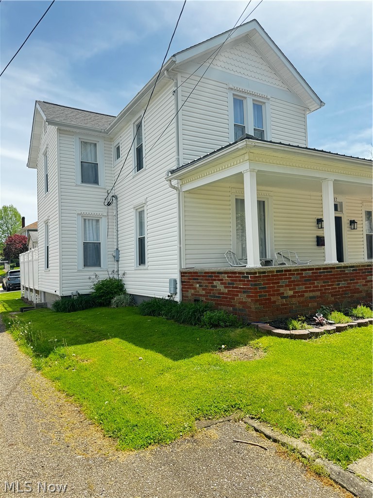 617 Park Street Barnesville OH 43713