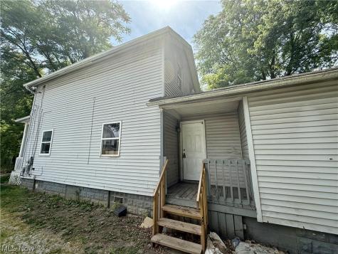 289 Sumner Court Akron OH 44311