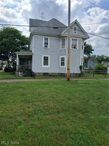 801 Troy Place NW Canton OH 44703
