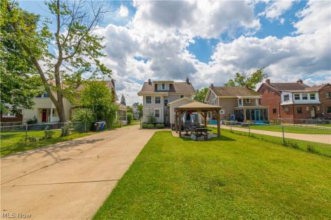 17400 Clifton Boulevard Lakewood OH 44107