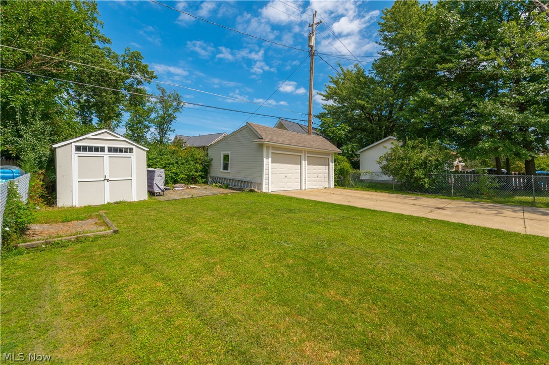 17400 Clifton Boulevard Lakewood OH 44107
