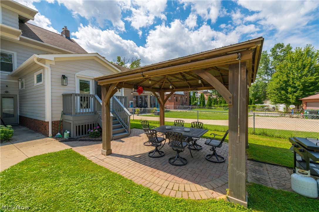 17400 Clifton Boulevard Lakewood OH 44107
