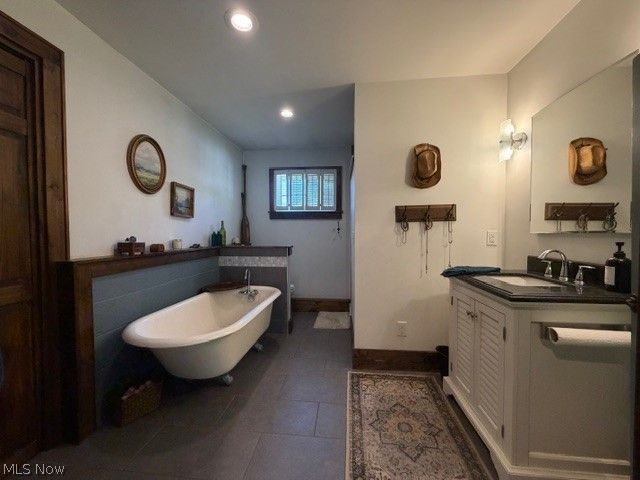 5548 Breezewood Circle NE Canton OH 44705