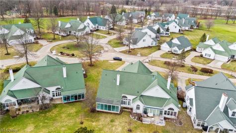 25 Golf View Lane North Olmsted OH 44070