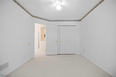 25 Golf View Lane North Olmsted OH 44070