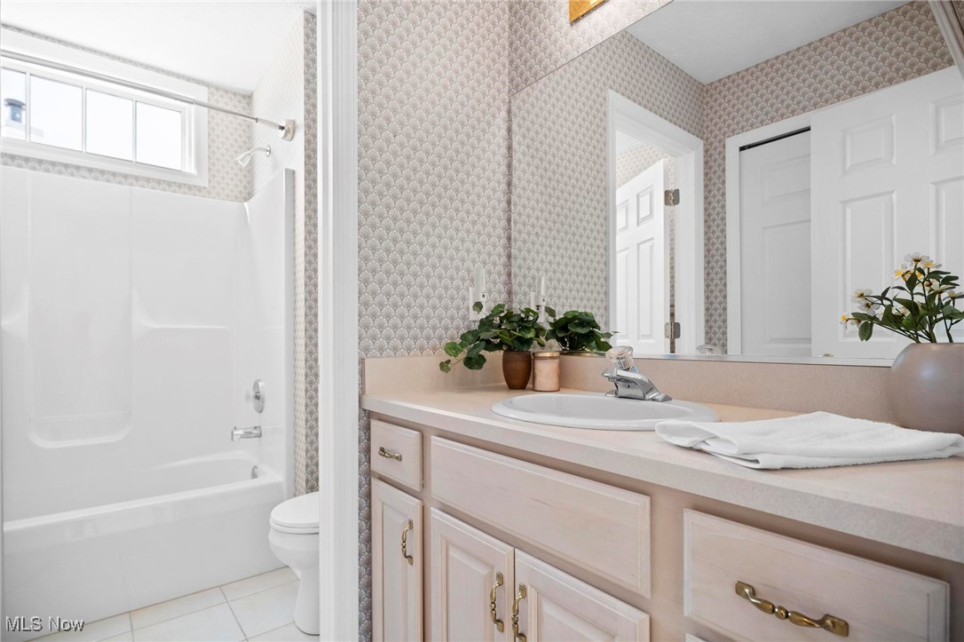 25 Golf View Lane North Olmsted OH 44070