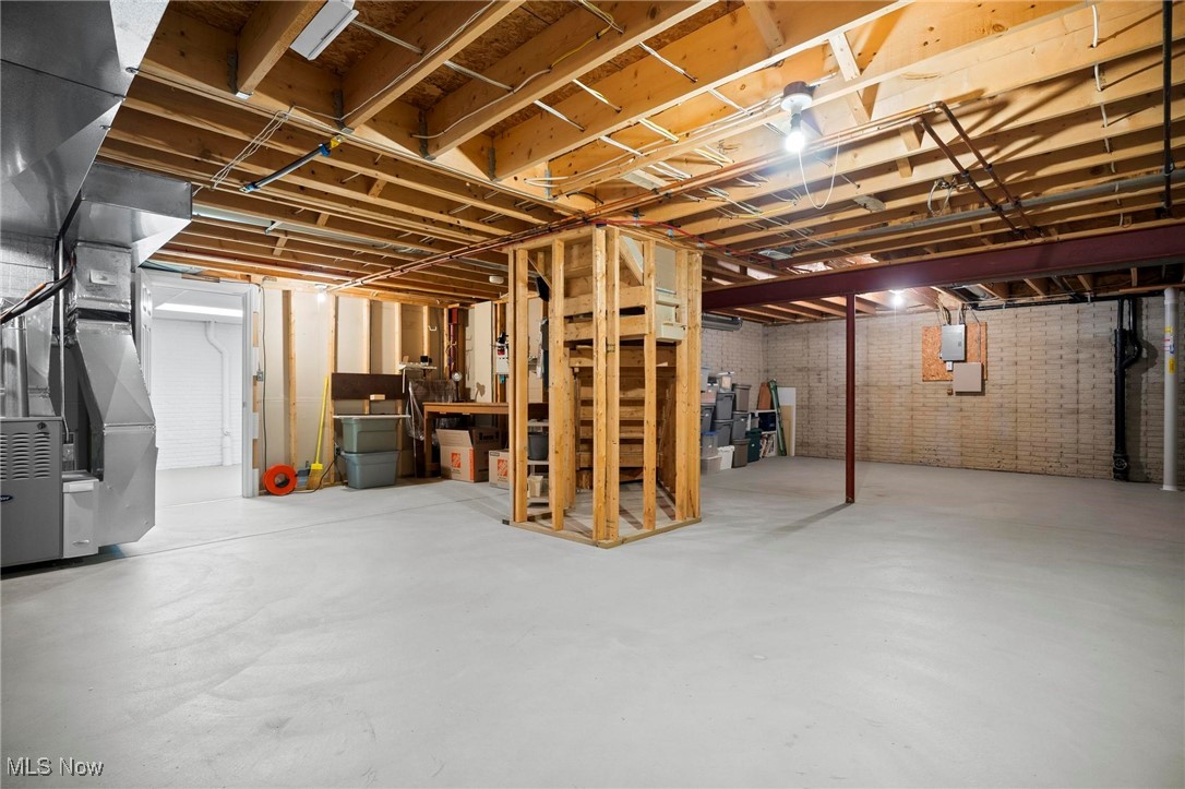 25 Golf View Lane North Olmsted OH 44070