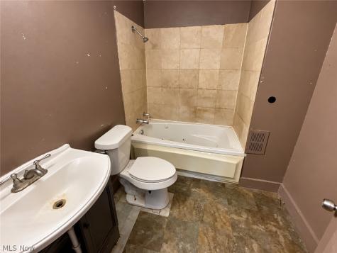 13312 Alvin Avenue Garfield Heights OH 44105