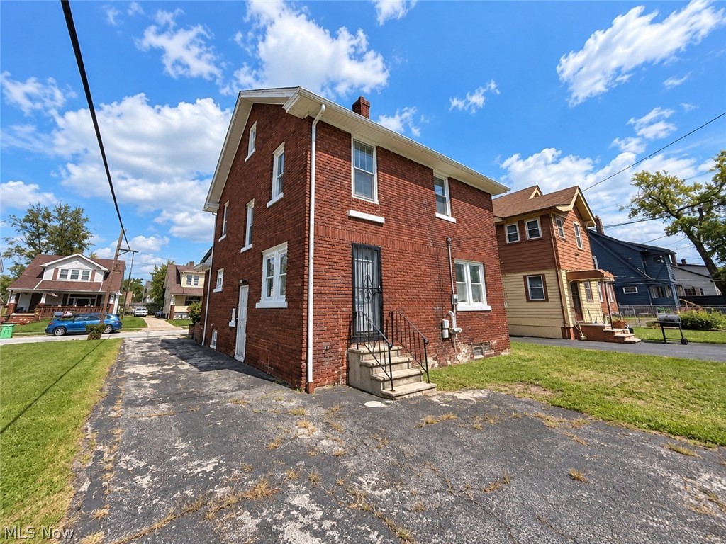 13312 Alvin Avenue Garfield Heights OH 44105