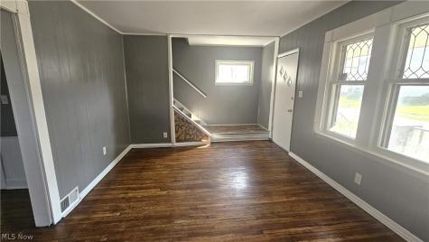 9910 Zimmer Avenue Cleveland OH 44102