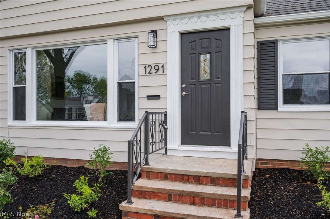 1291 Haverston Road Lyndhurst OH 44124