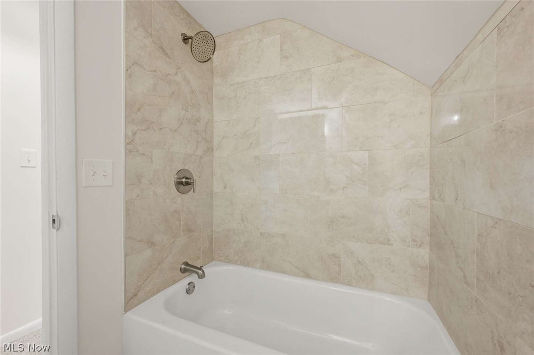 1291 Haverston Road Lyndhurst OH 44124