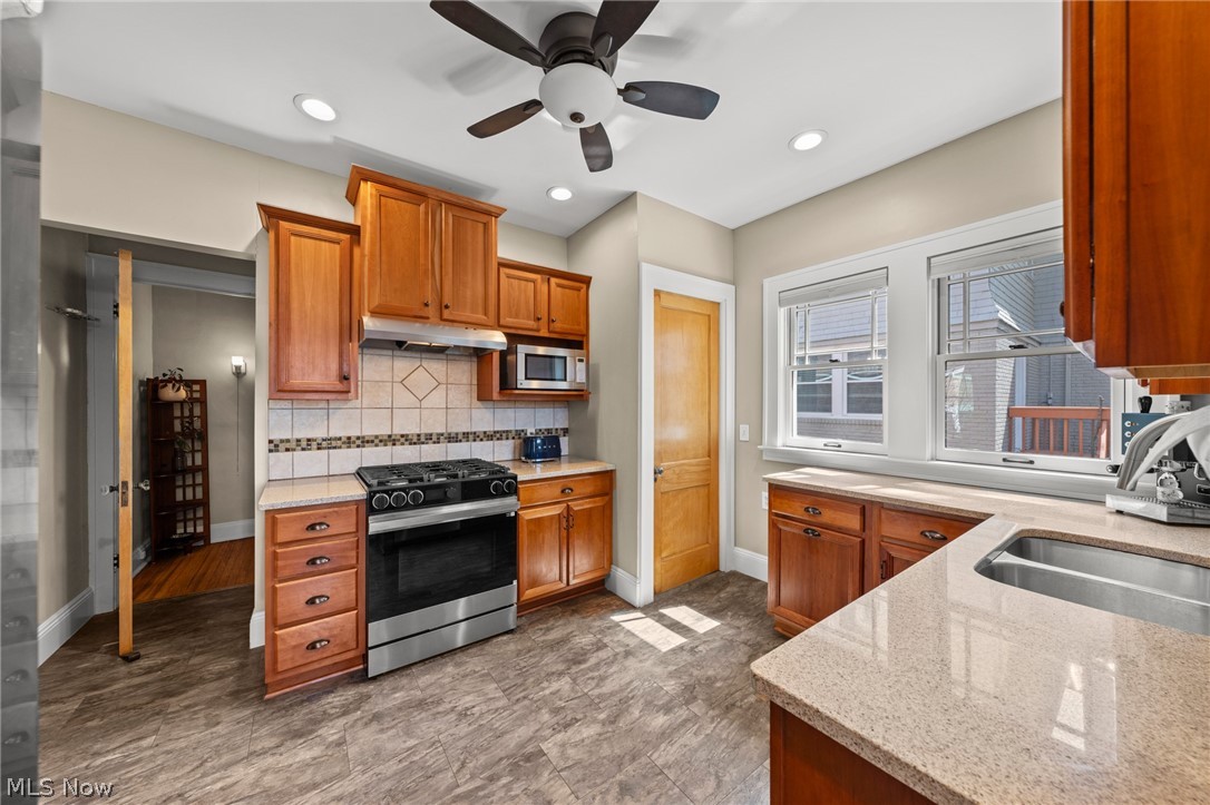 2212 Delaware Drive Cleveland Heights OH 44106