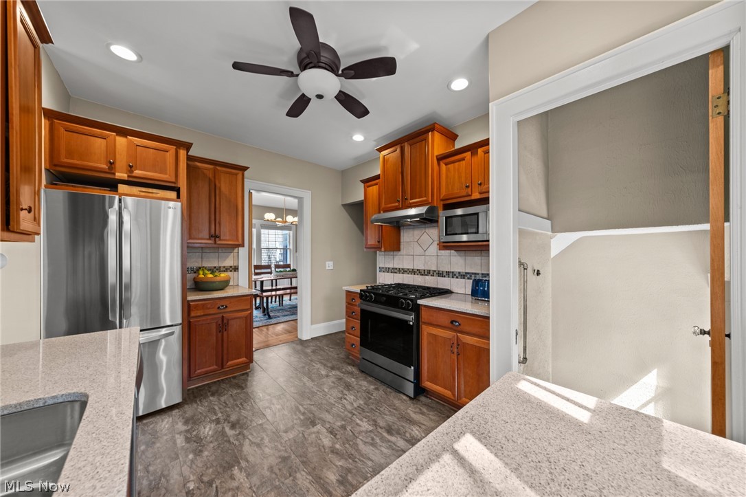 2212 Delaware Drive Cleveland Heights OH 44106
