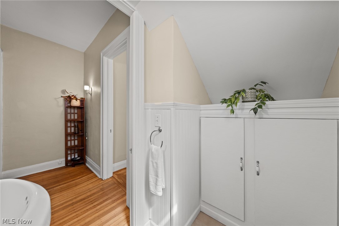 2212 Delaware Drive Cleveland Heights OH 44106