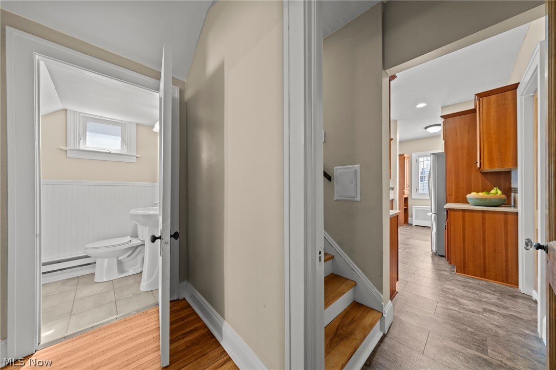 2212 Delaware Drive Cleveland Heights OH 44106