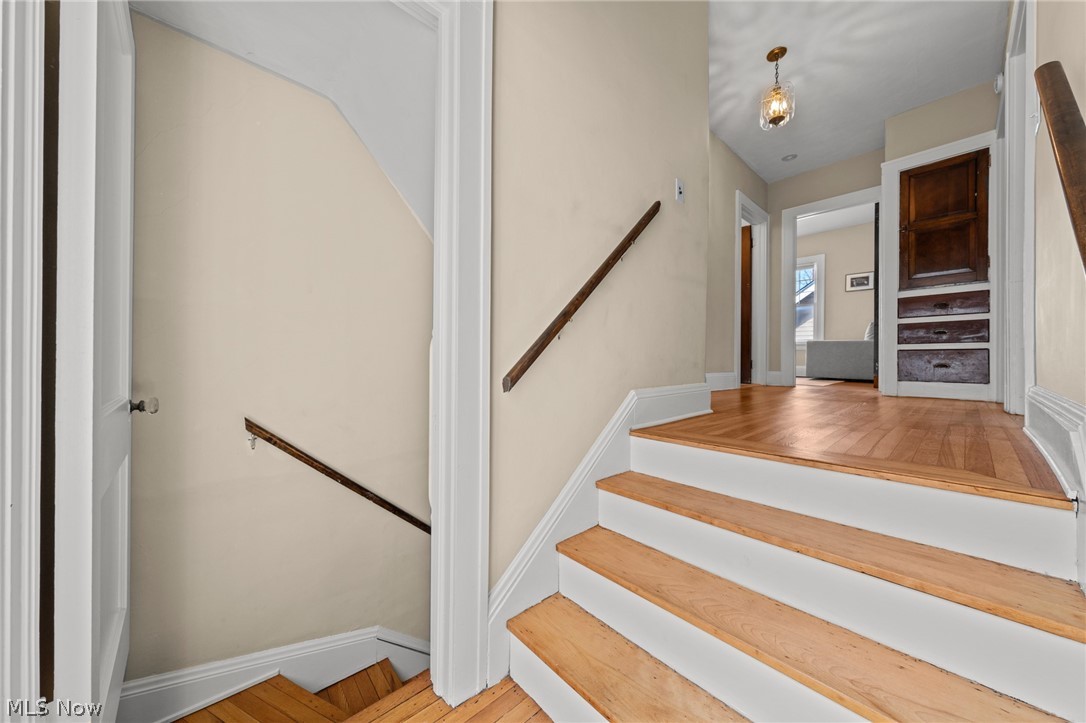 2212 Delaware Drive Cleveland Heights OH 44106