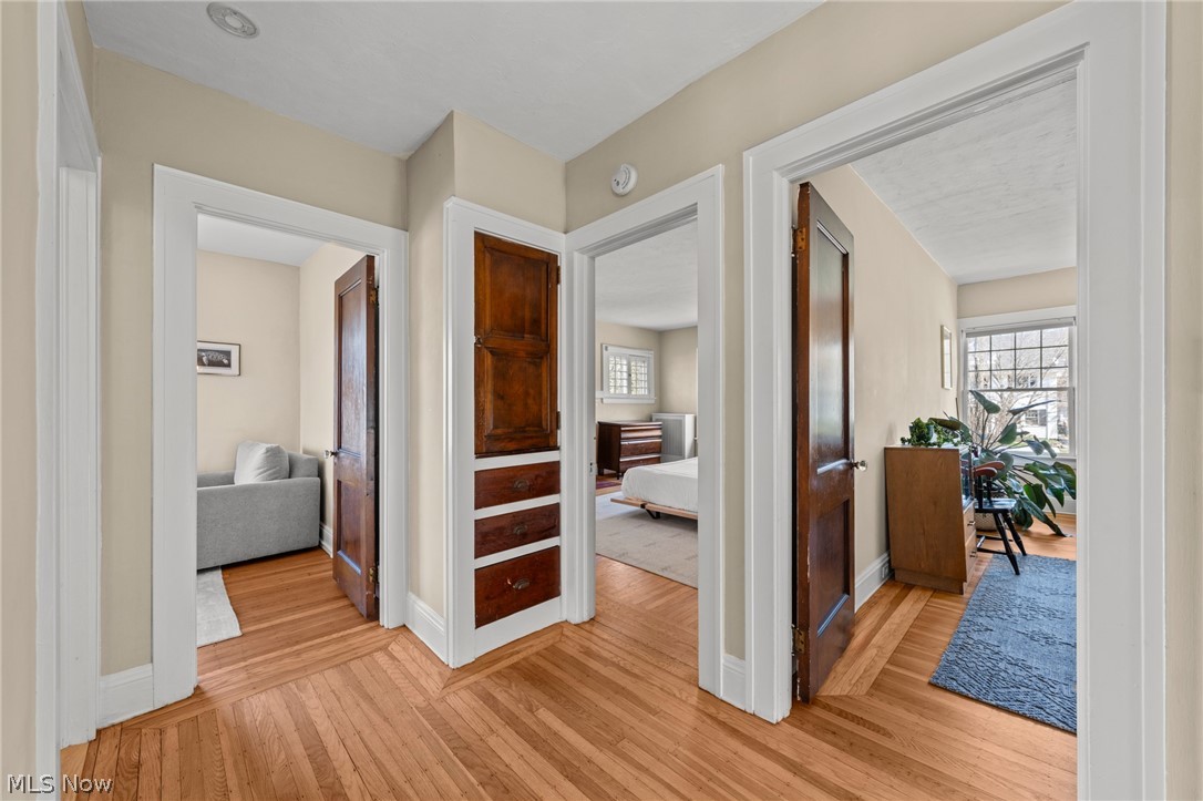 2212 Delaware Drive Cleveland Heights OH 44106