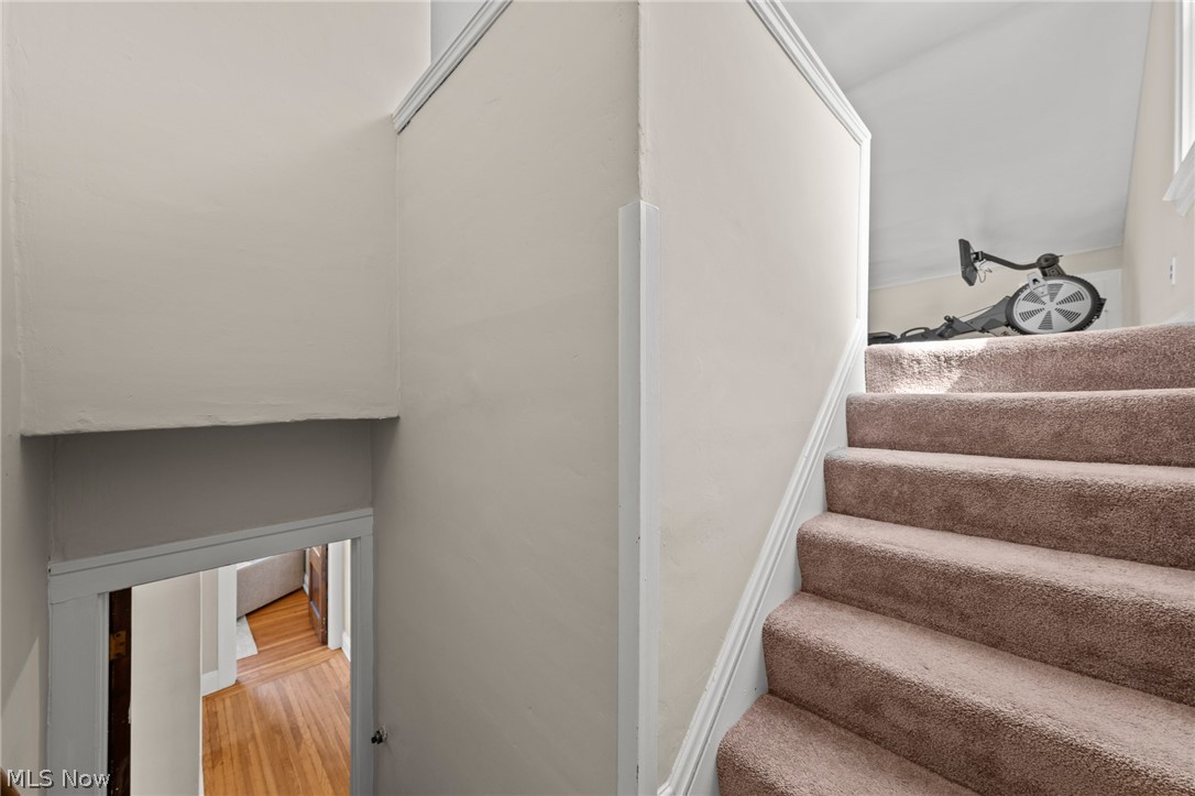 2212 Delaware Drive Cleveland Heights OH 44106