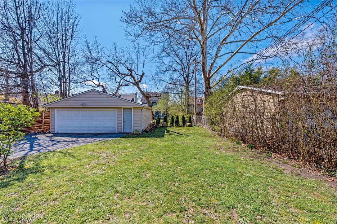 2212 Delaware Drive Cleveland Heights OH 44106