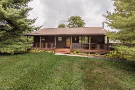 3443 W Britton Road Burbank OH 44214