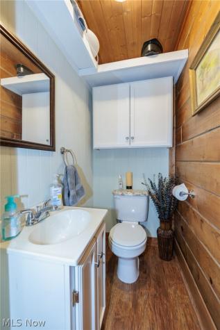 3443 W Britton Road Burbank OH 44214