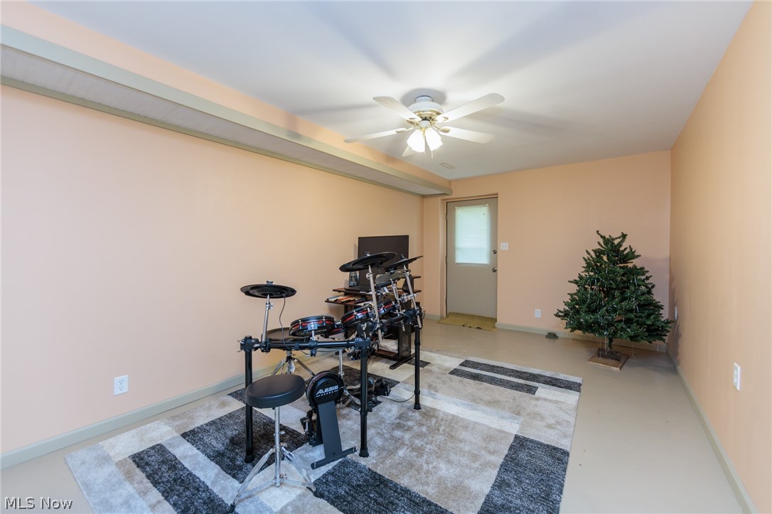 3443 W Britton Road Burbank OH 44214