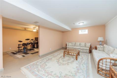 3443 W Britton Road Burbank OH 44214