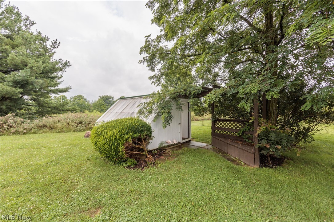 3443 W Britton Road Burbank OH 44214