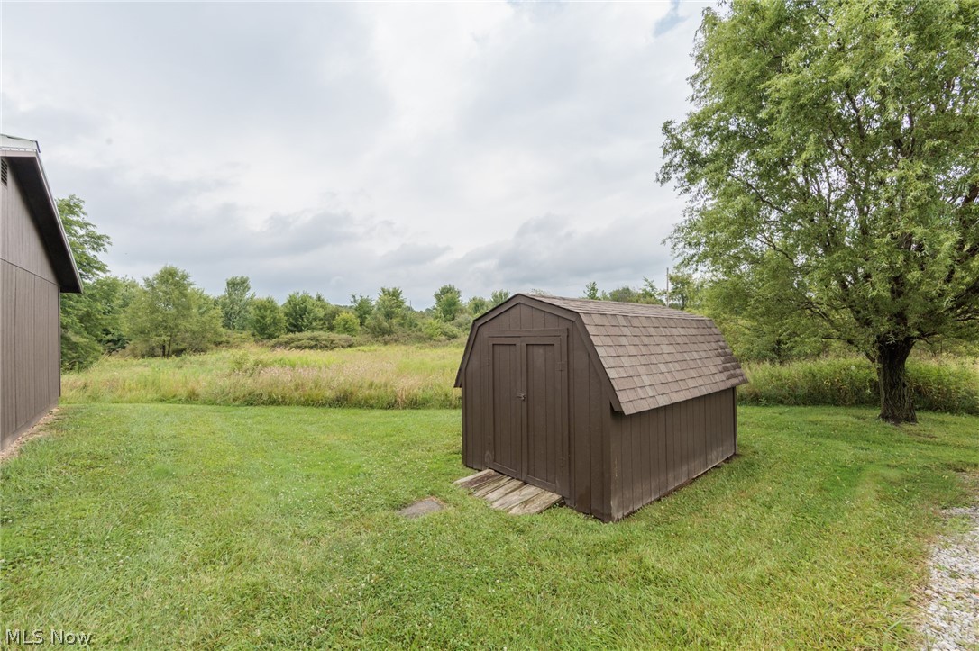 3443 W Britton Road Burbank OH 44214